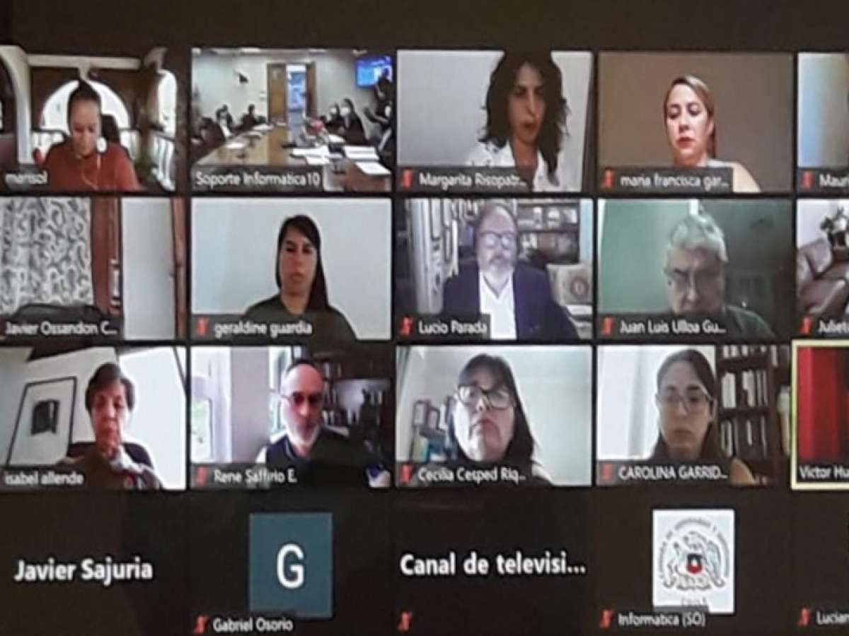 Comisión aprueba voto de chilenos en el exterior para elegir integrantes de Convención Constituyente
