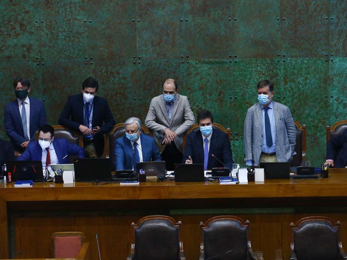 A ley reforma que facilita a independientes participar en la Convención Constitucional