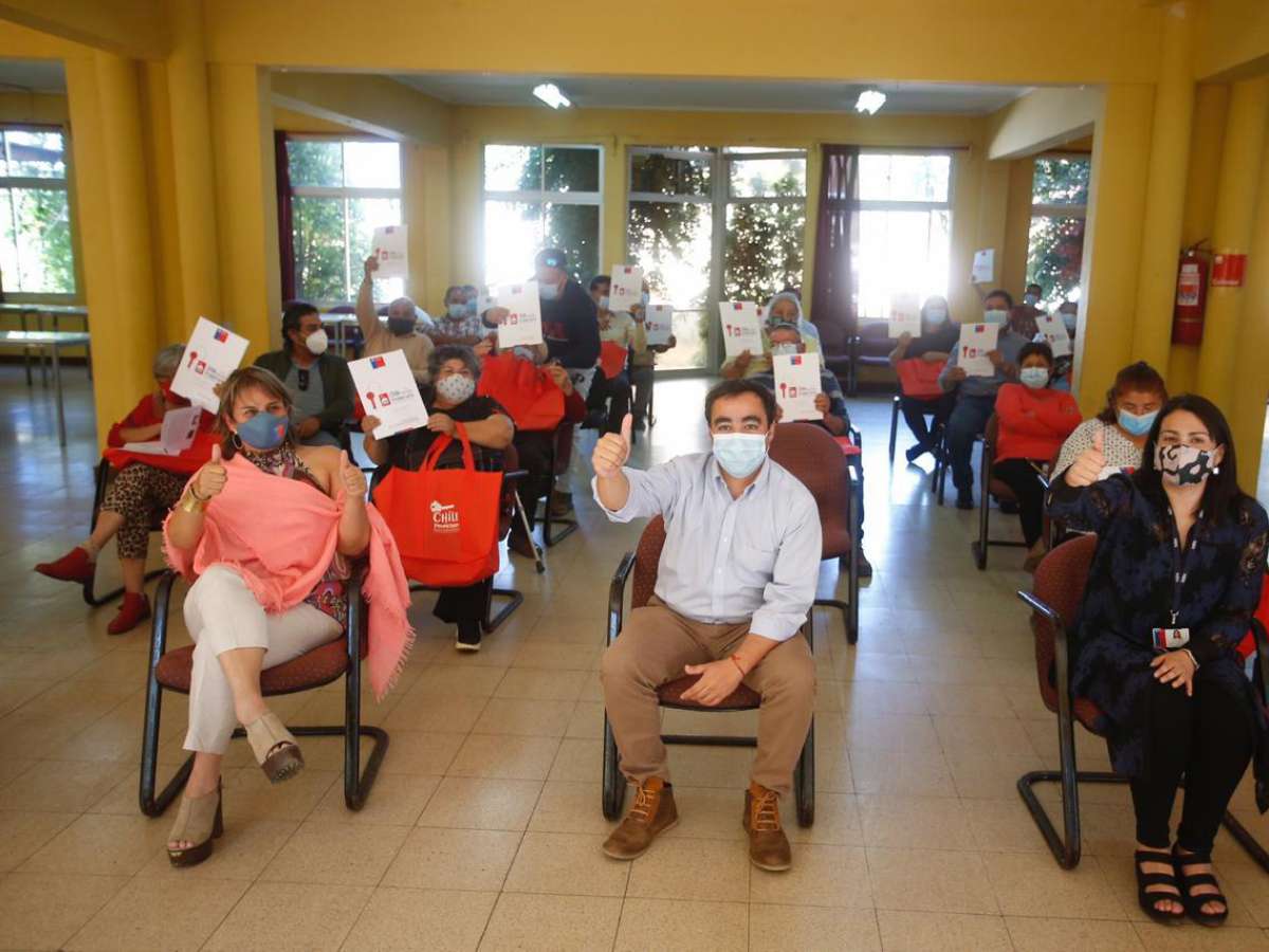 Bienes Nacionales entrega 64 títulos de dominio a familias de la Región del Ñuble