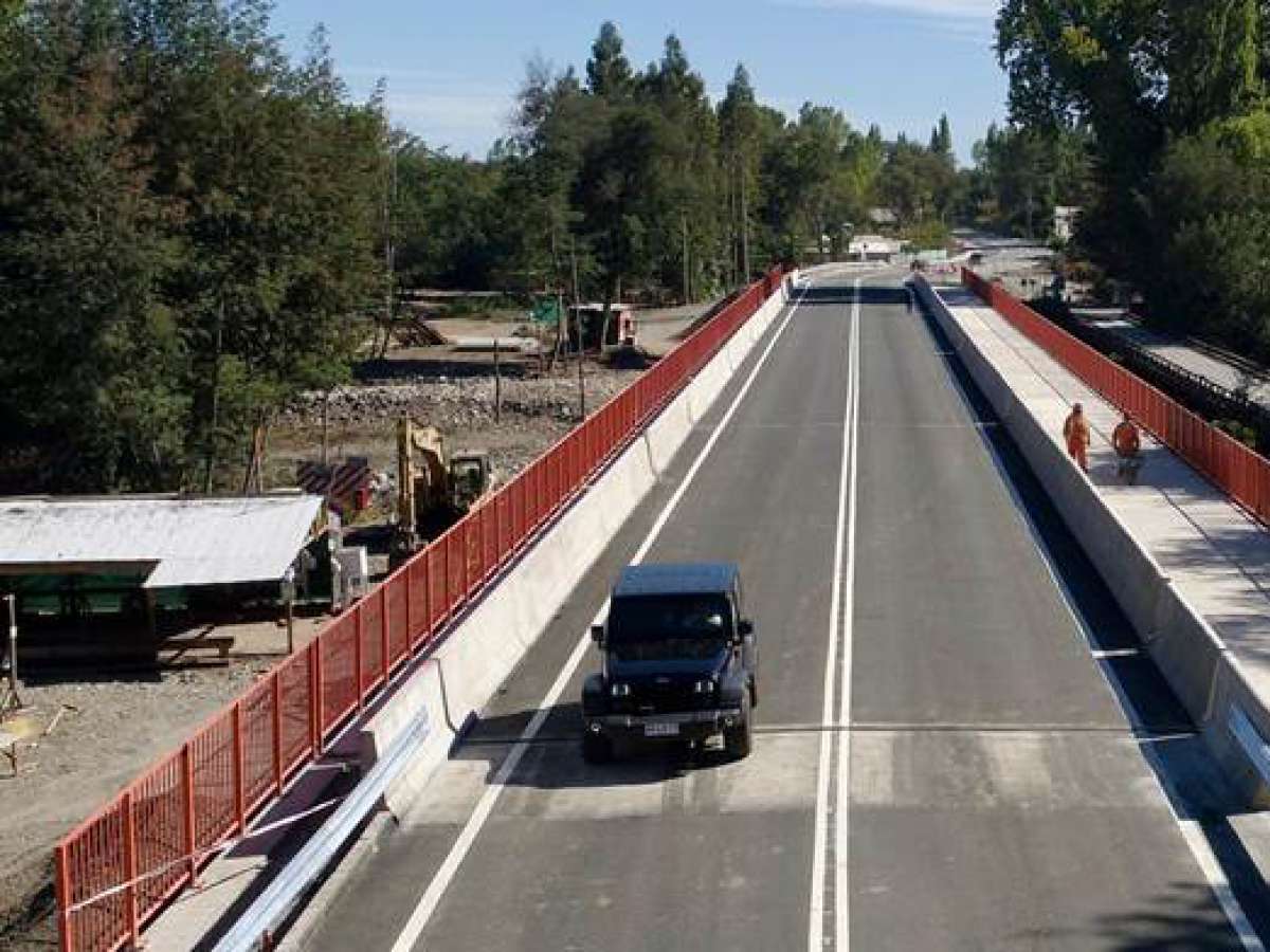 Abren al tránsito vehicular nuevo puente Coihueco-Pinto