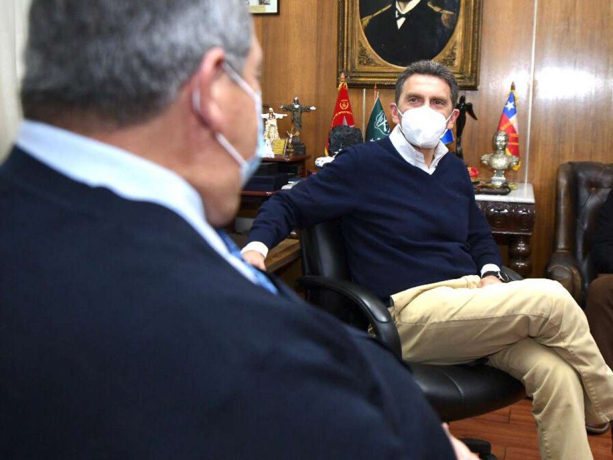 Sergio Zarzar se reúne con alcalde electo para analizar traspaso de mando municipal