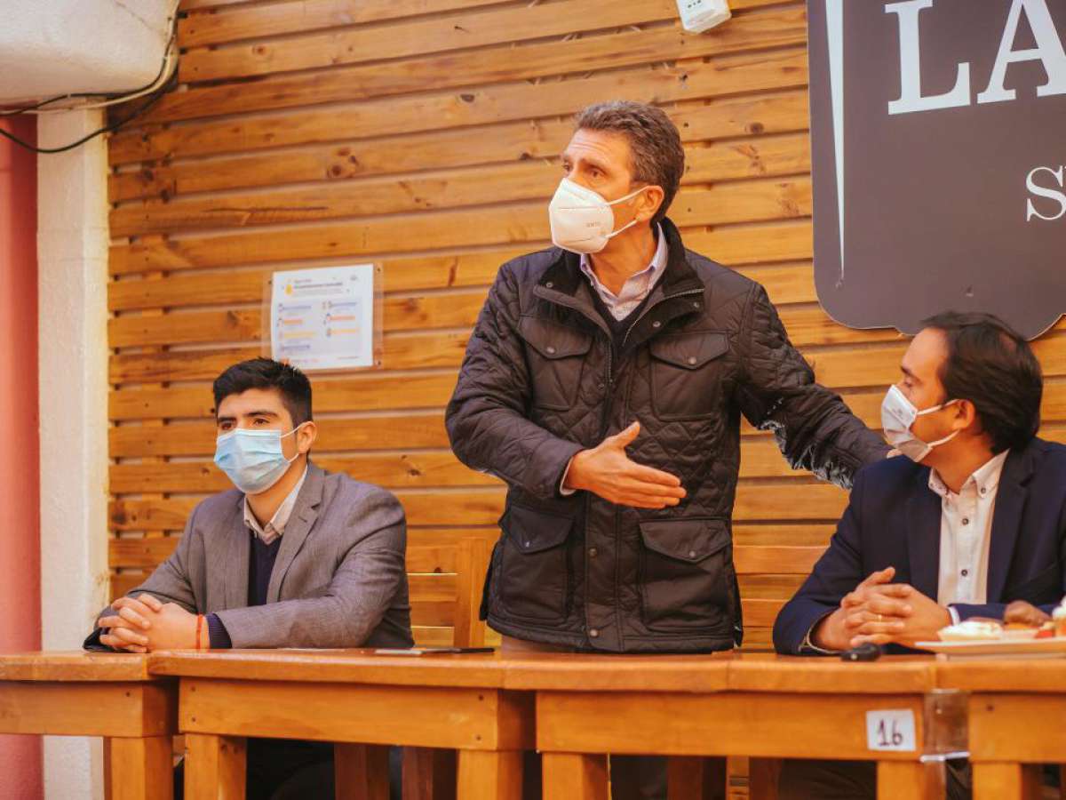 Nuevas autoridades de Chillán entregan respaldo a Óscar Crisóstomo como Gobernador de Ñuble 