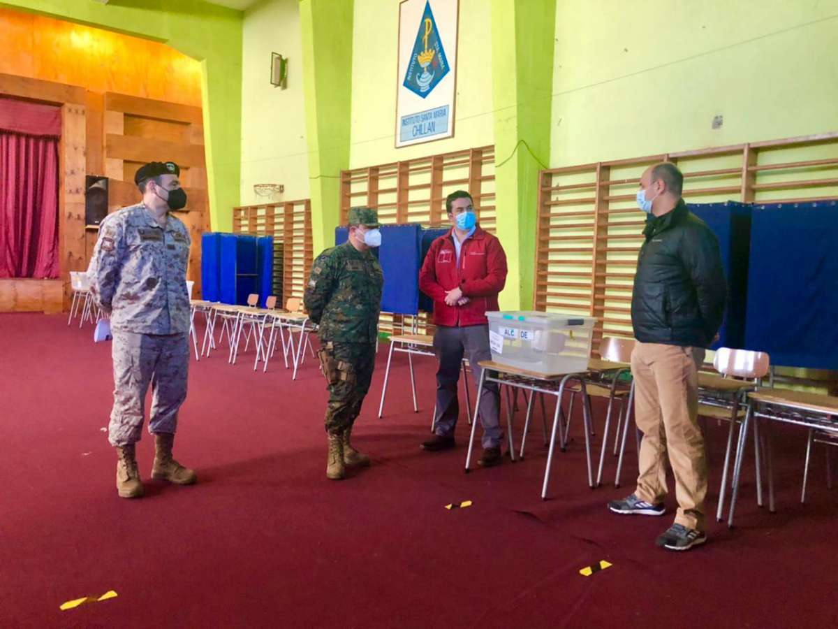 Autoridades refuerzan llamado a votar este domingo por gobernadores regionales