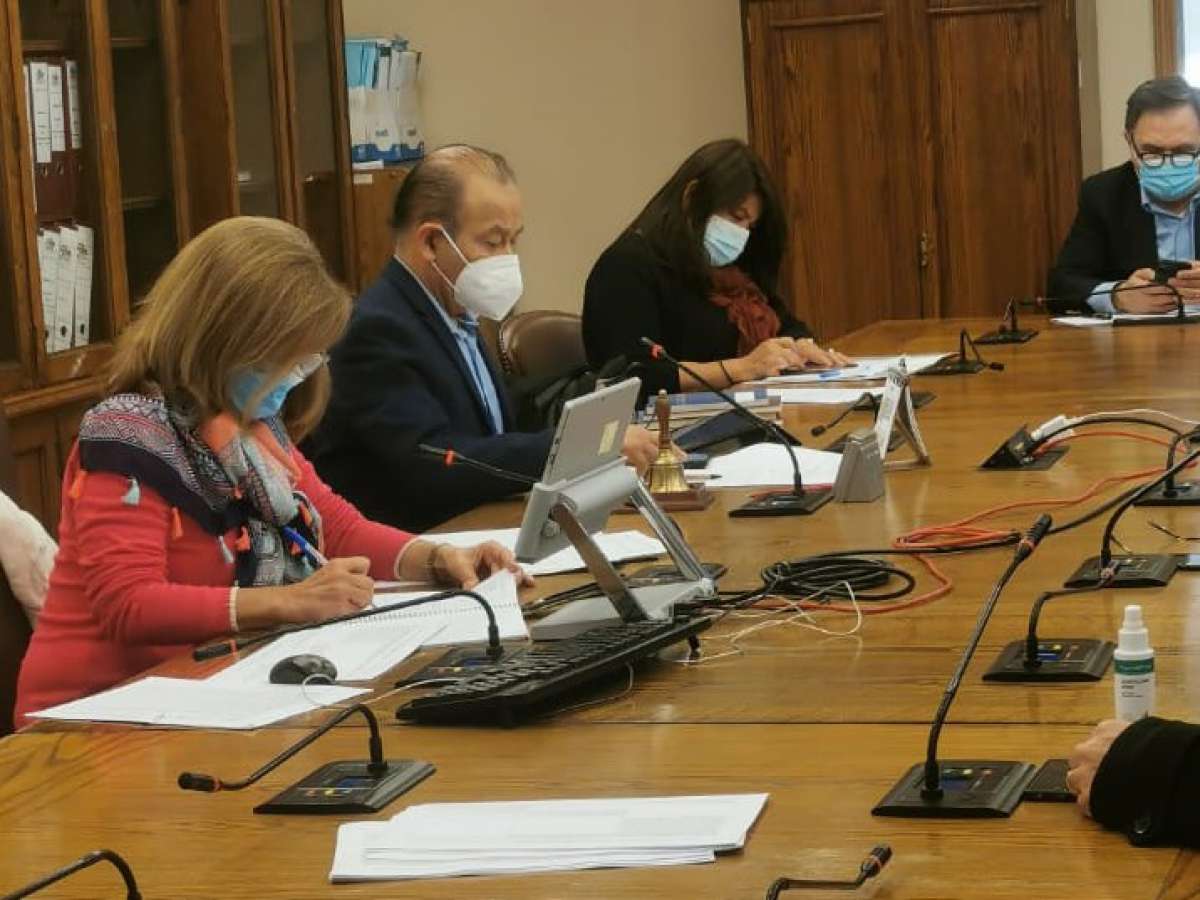 Proyecto que facilita el reciclaje del tabaco y derivados y sanciona contaminación pasó a la Sala