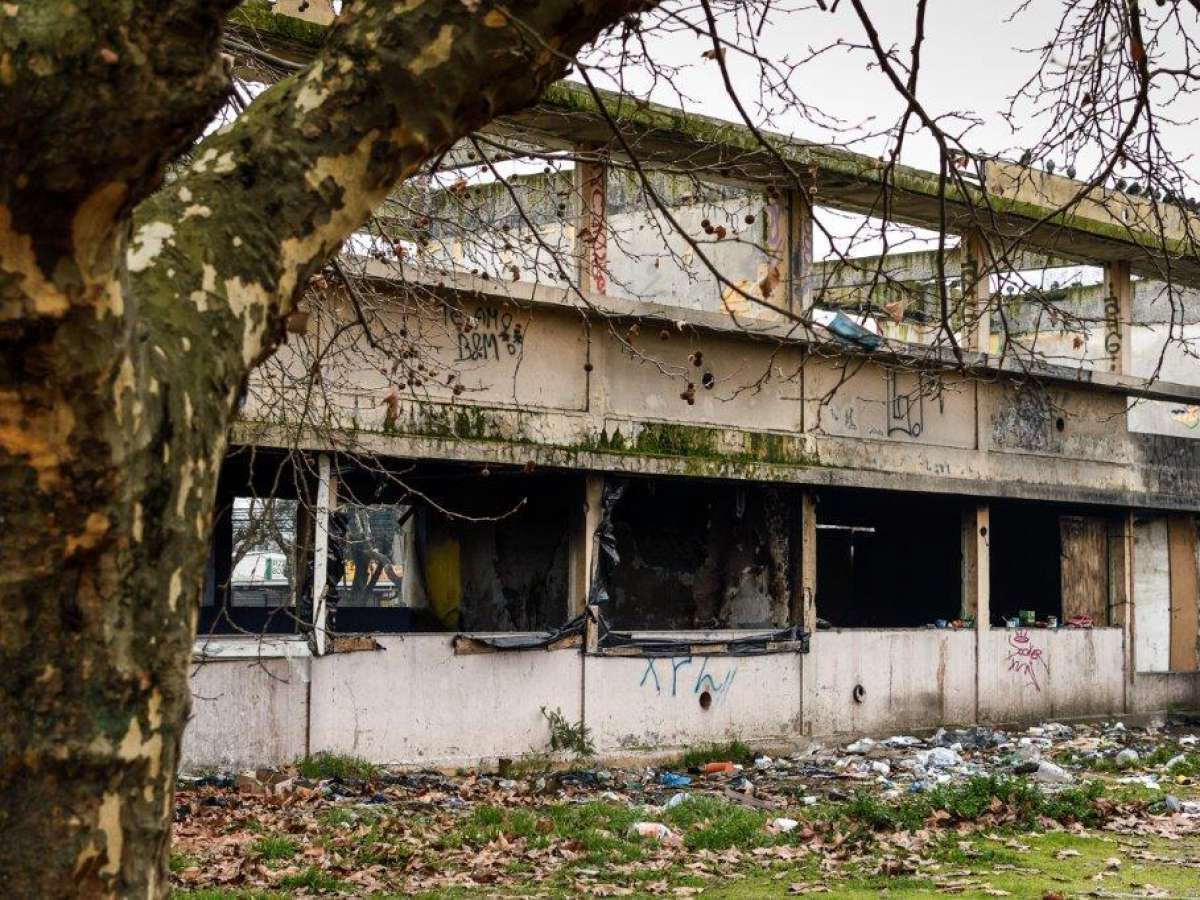 Alcalde Benavente logra acuerdo con ministro de Educación para alzamiento de prohibición de uso de terreno que ocupó el Grupo Escolar
