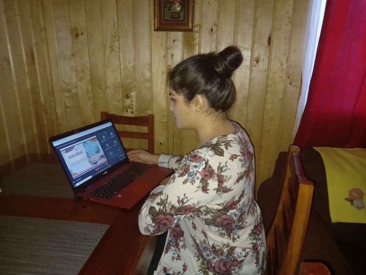 Taller digital de PRODEMU fortalece el empoderamiento y el desarrollo personal de mujeres de Diguillín