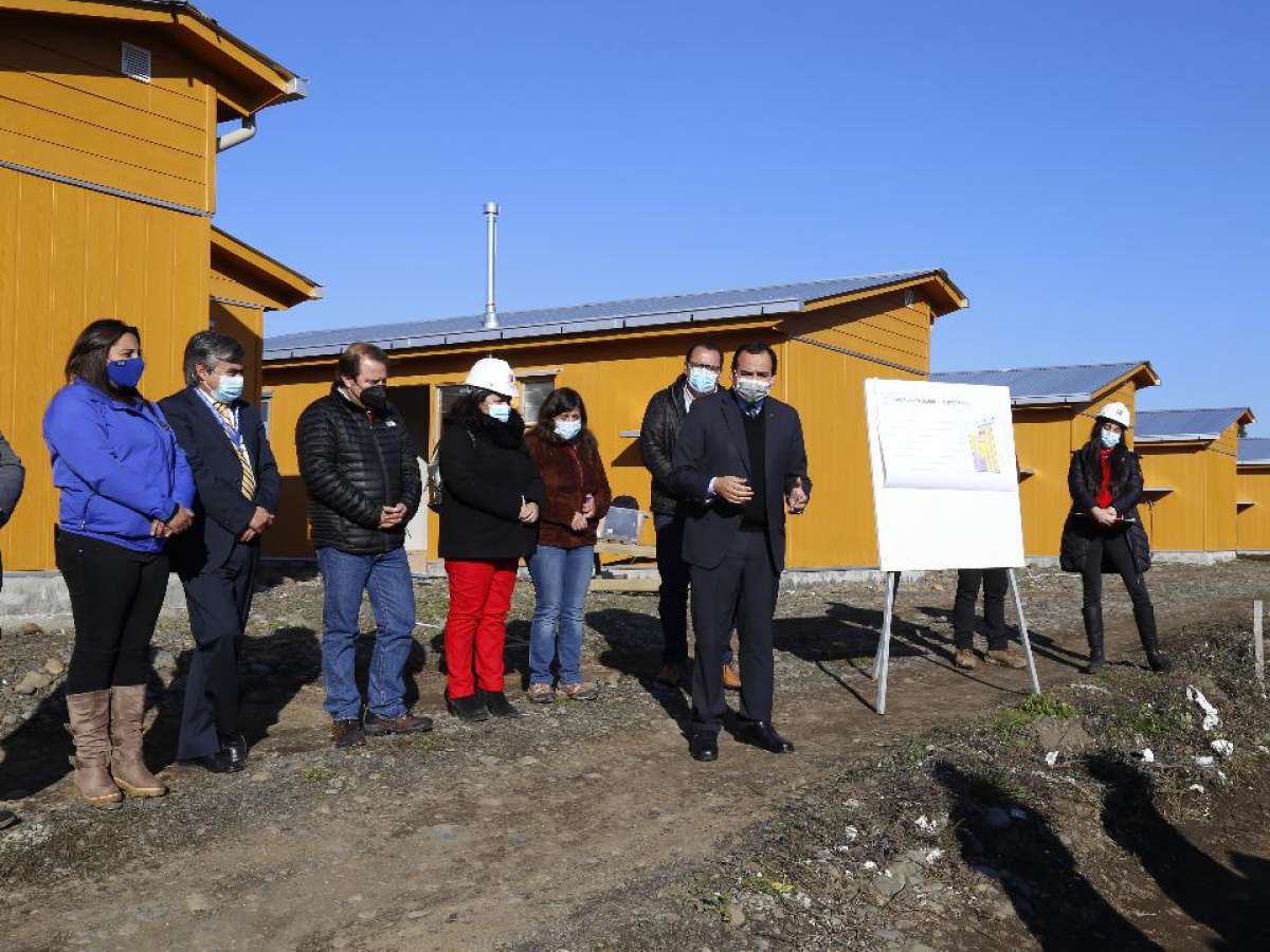 Visitan avance de obras de conjunto habitacional en sector Los Colihues de Chillán Viejo