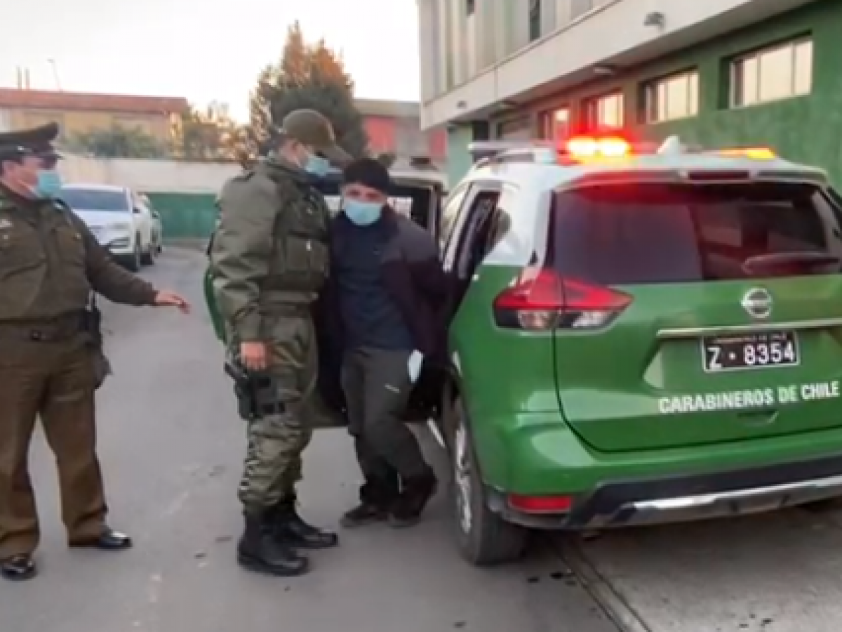Carabineros detuvo en San Carlos a dos sujetos que abordaron con violencia a vecina para robarle su monedero