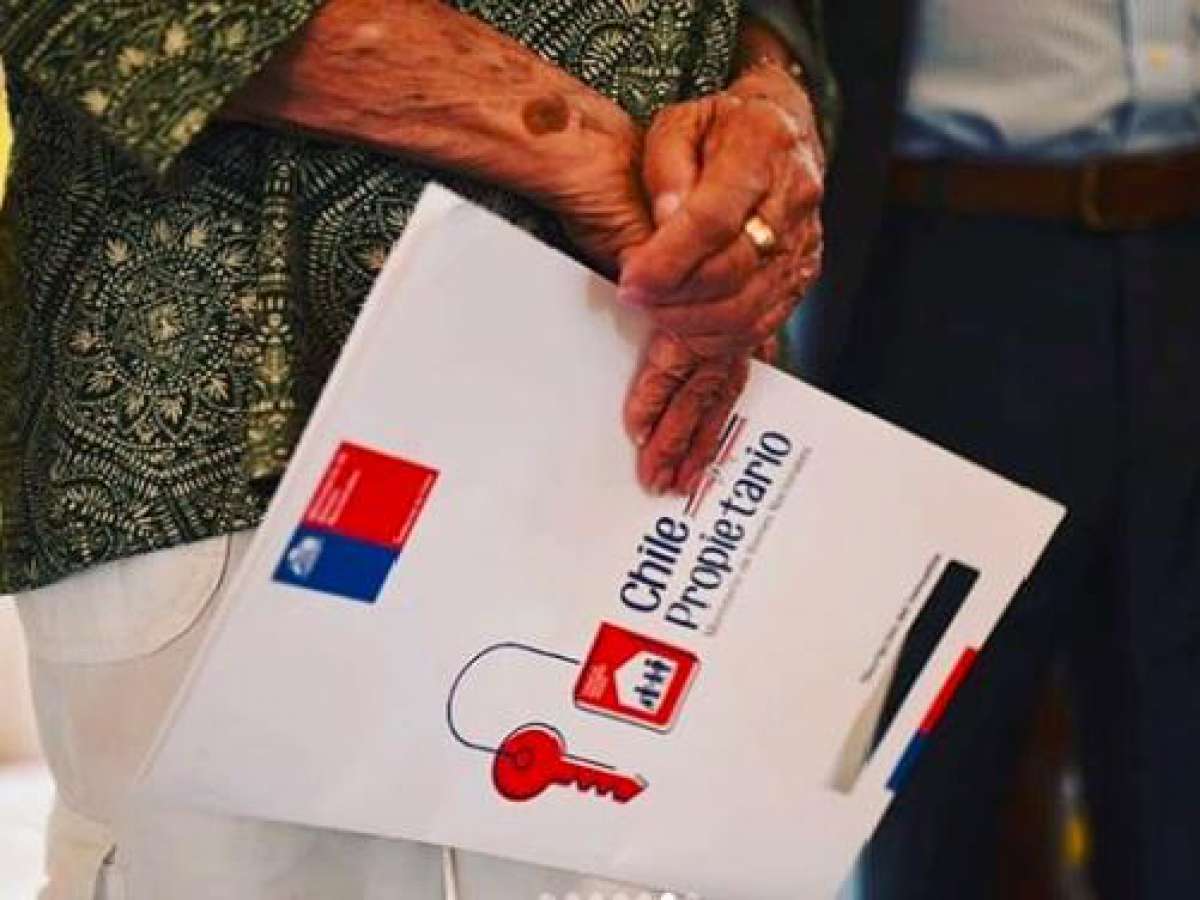 Más de 800 adultos mayores están tramitando sus títulos de dominio en Ñuble