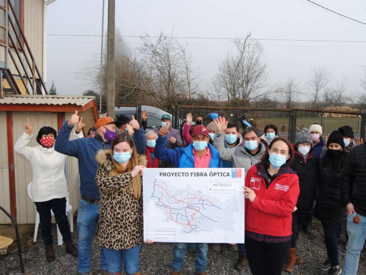 Autoridades detallan proyecto de Fibra Óptica Rural a beneficiarios en sector rural de San Carlos