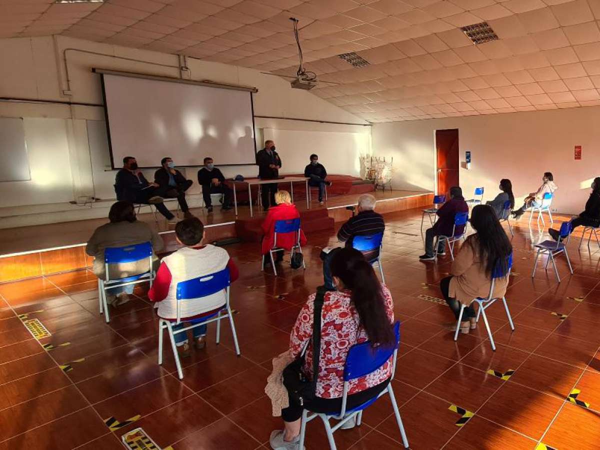 Municipio de San Nicolás recoge inquietudes de dirigentes de Puente Ñuble