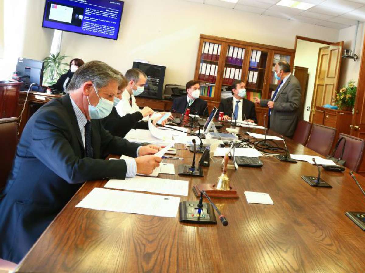 A Sala proyecto que perfecciona el registro de empresas y sociedades