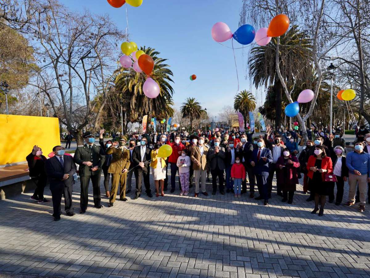 Autoridades inauguraron remozada Plaza de Armas de la capital provincial de Itata