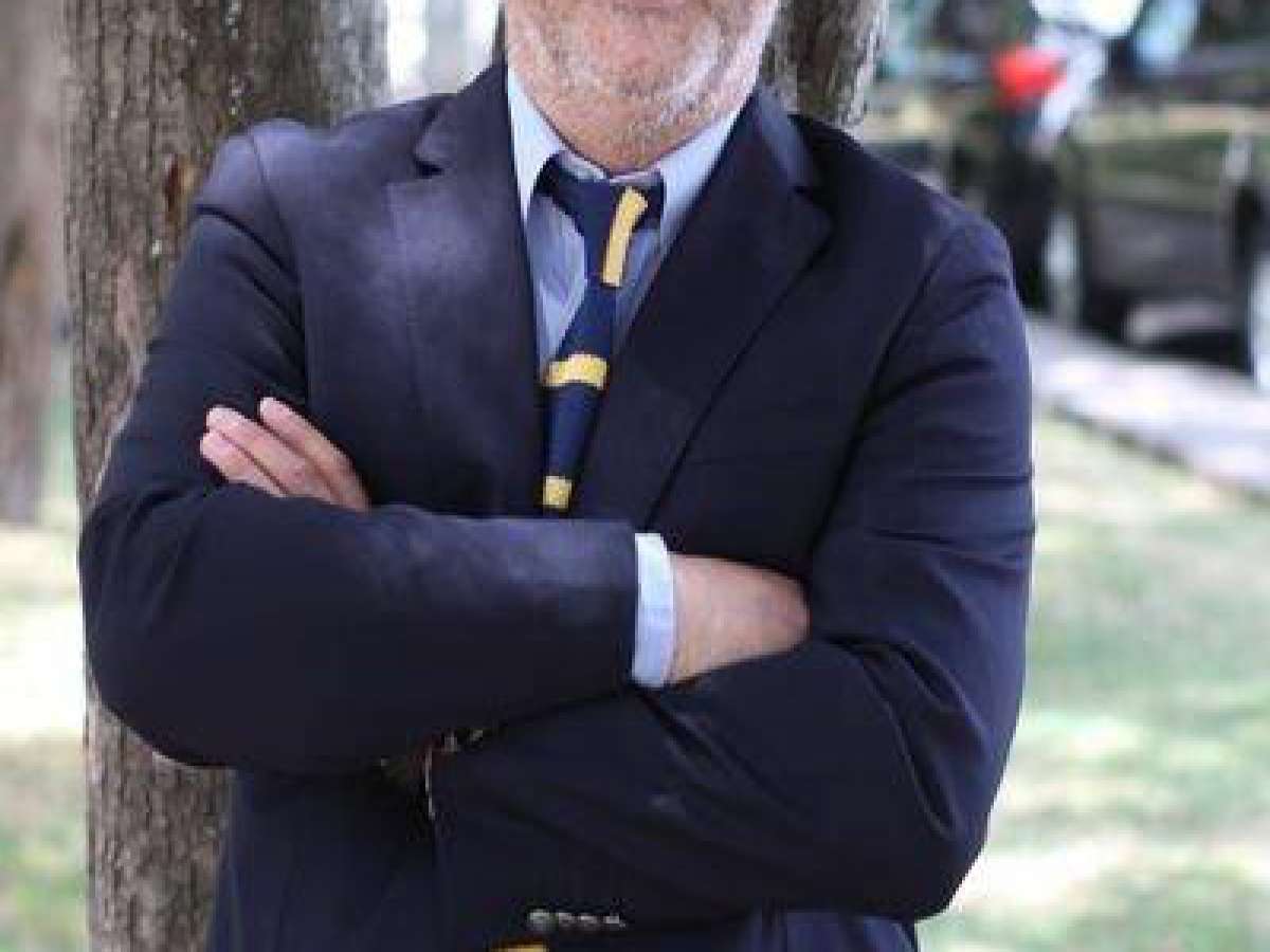 Paulo De la Fuente inscribió su candidatura a Diputado por Ñuble