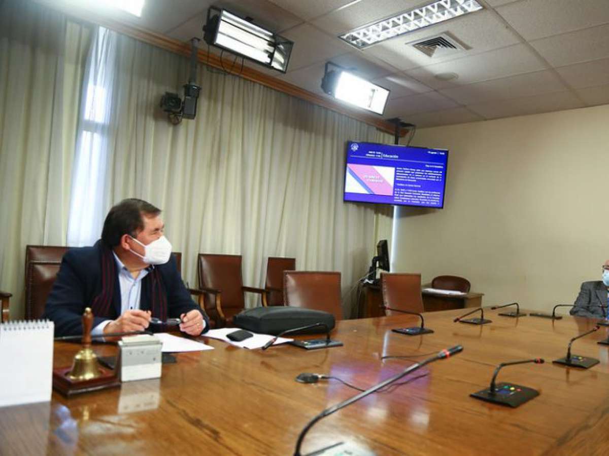 Comisión de Educación analizó problemática en colegios de Quinta Normal