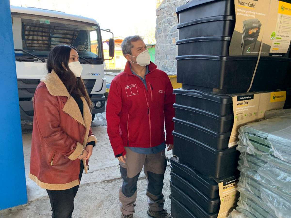 270 composteras y 30 lombriceras llegarán a barrios de Chillán