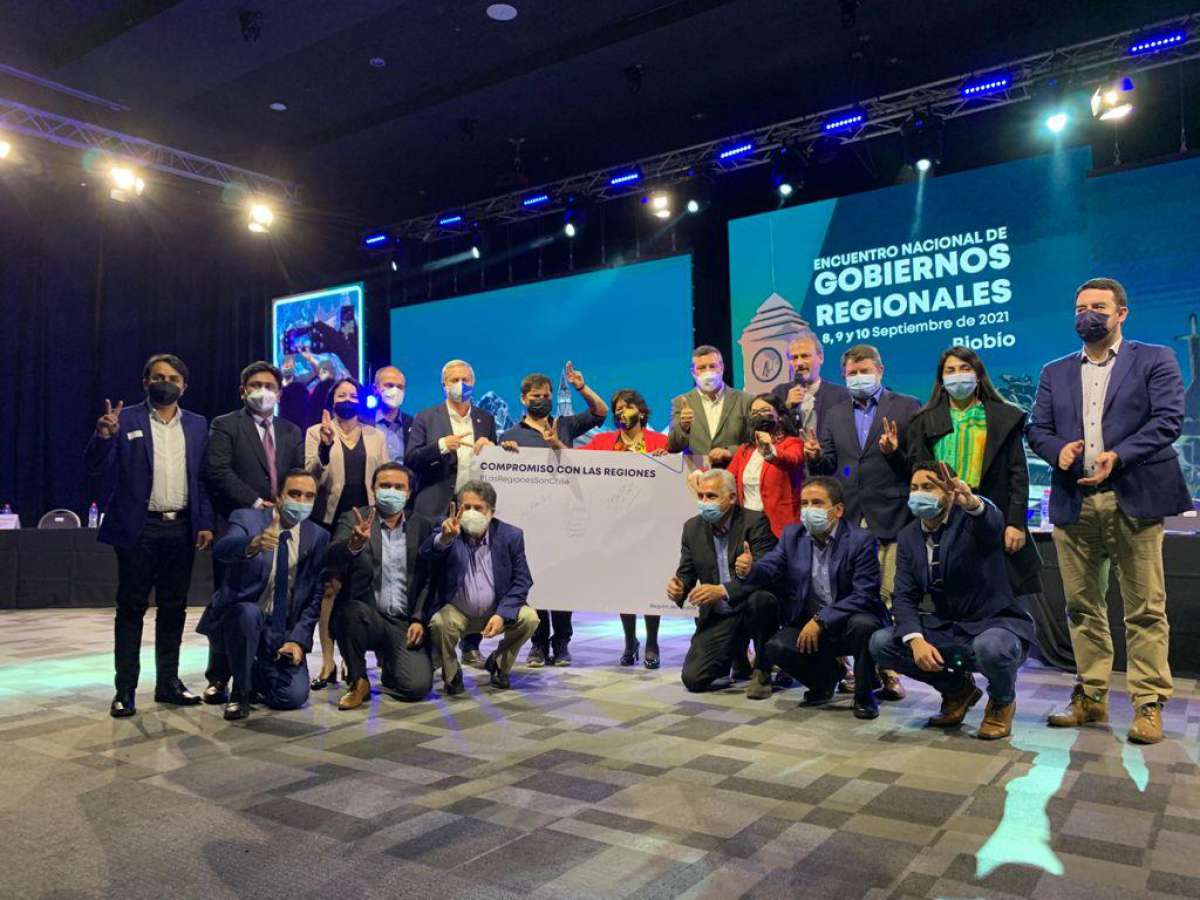 Acuerdan elaborar declaración de principios durante el primer encuentro de gobernadores regionales