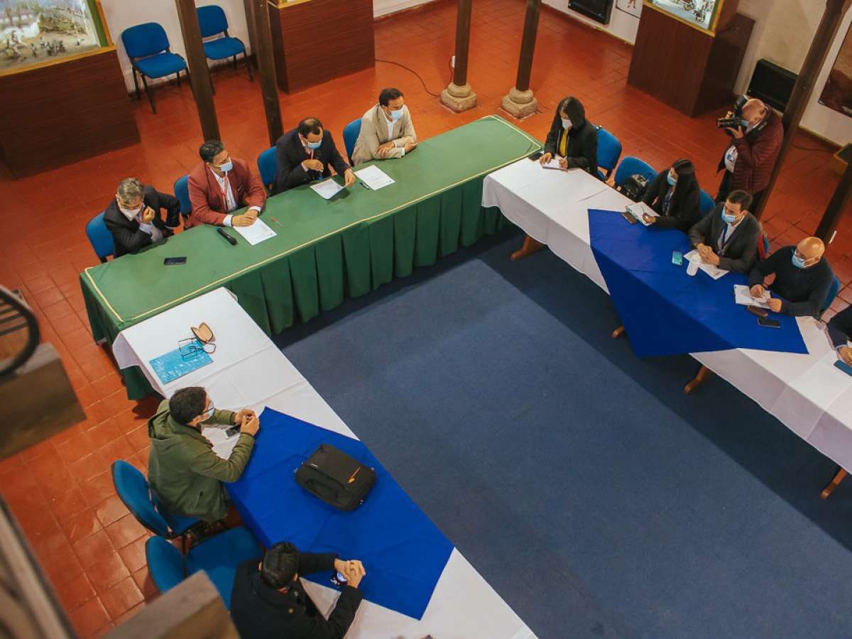 Gobierno Regional capacita sobre postulaciones a subvenciones FNDR a encargados municipales de deporte