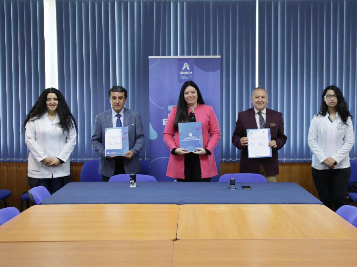 Firman nuevo convenio entre el Liceo Polivalente Bicentenario de San Nicolás y la UNACH