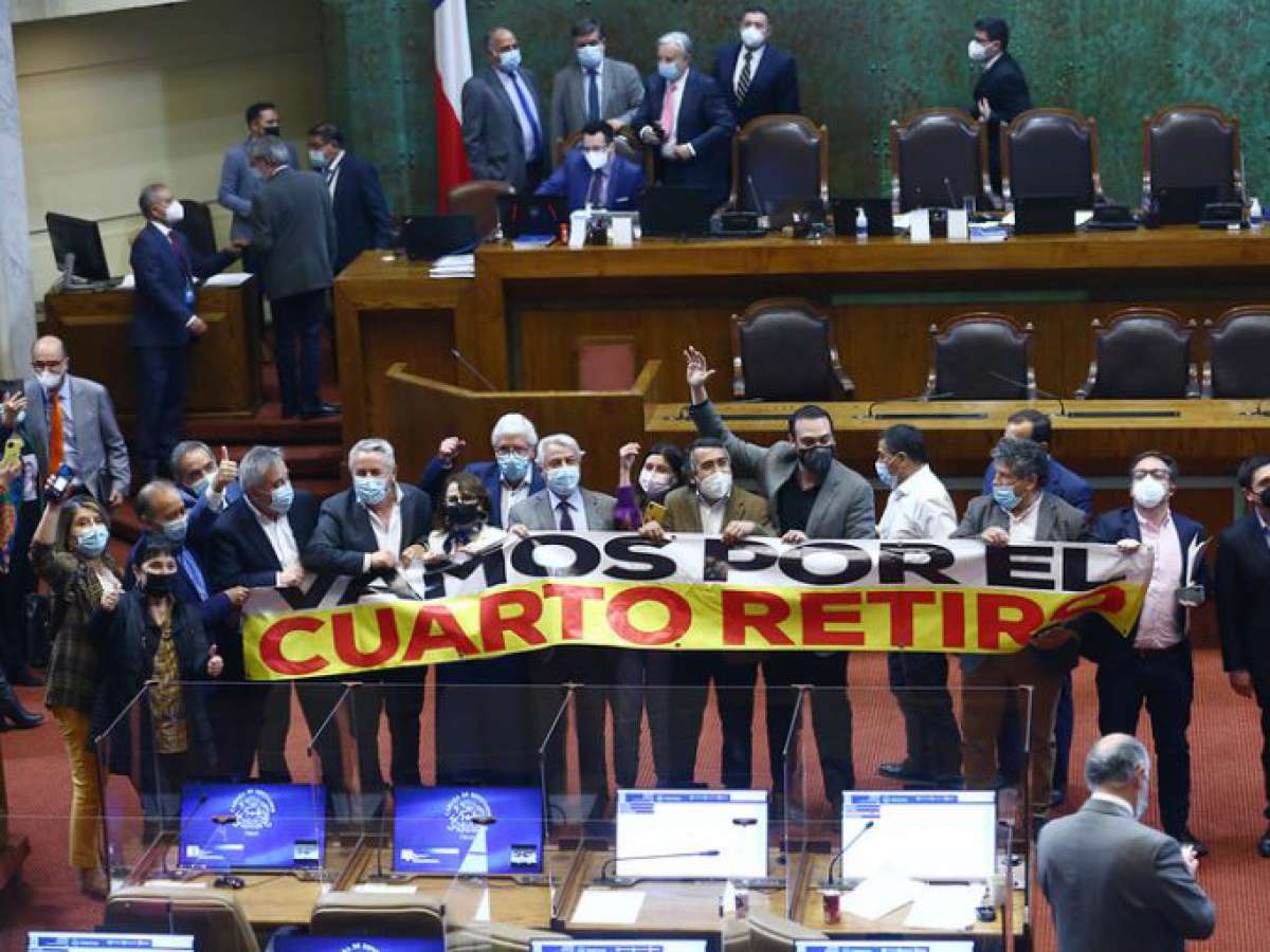 Cuarto retiro: Mejora estructural al sistema de pensiones y temores económicos centraron debate