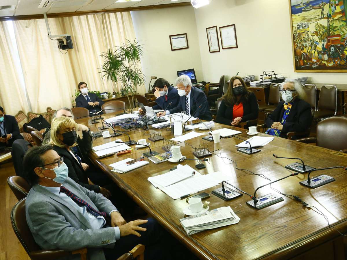 Comisión de Acusación Constitucional cumple su segunda jornada de audiencias