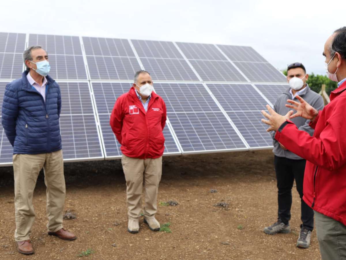 Seremis del Trabajo y de Energía impulsan especializaciones en operación de sistemas solares fotovoltaicos