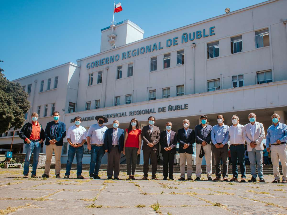 GOBERNADOR CRISÓSTOMO EN REUNIÓN CON AUTORIDADES ELECTAS: “TODOS COMPARTIMOS LA POSICIÓN DE HACER AVANZAR A ÑUBLE”
