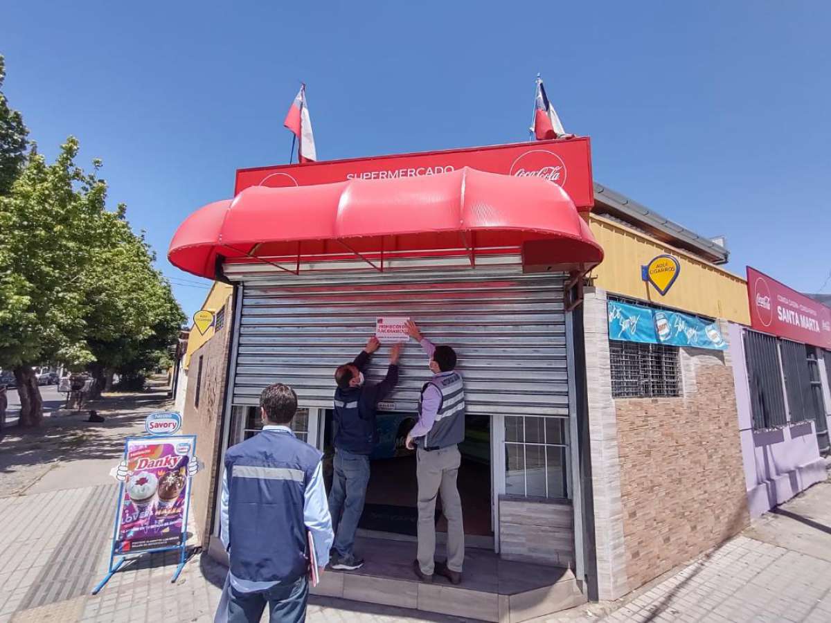 Autoridad Sanitaria detecta funcionamiento irregular de hospedaje y restaurante