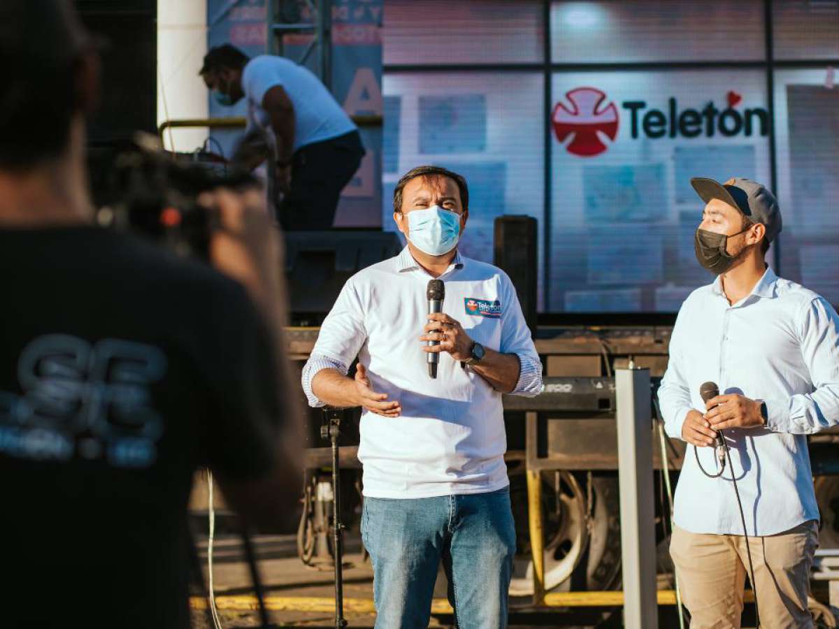 Teletón 2021:  Gobernador Crisóstomo da el vamos al camión de la solidaridad de Ñuble