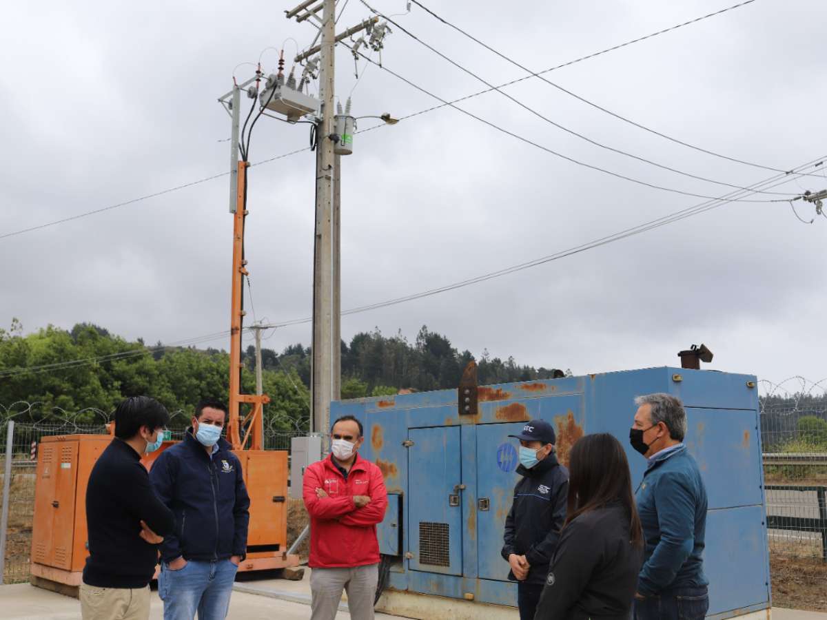 Mejoran calidad de suministro eléctrico en Cobquecura gracias a mesa de trabajo liderada por Seremi de Energía