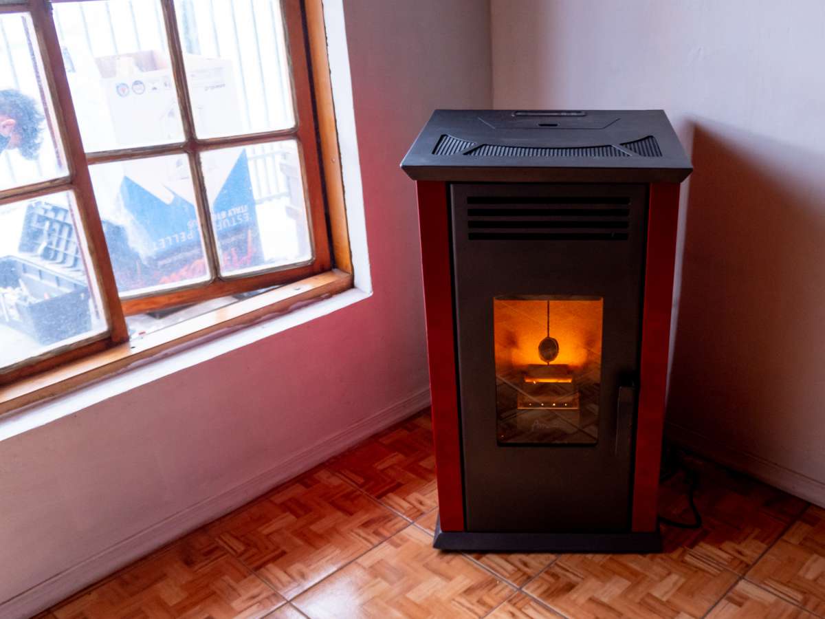 Histórico: 2.770 equipos se instalaron en Chillán y Chillán Viejo durante 2021 a través del Programa de Recambio de Calefactores