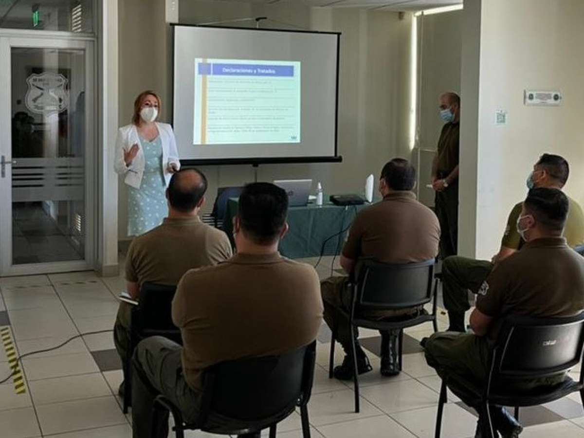 Carabineros realizó 12 jornadas de capacitación en Derechos Humanos y Función Policial durante el año 2021