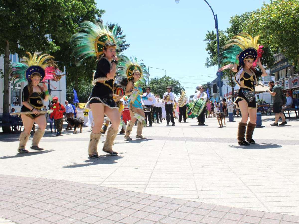 Murga, teatro y distinción al actor Carlos Díaz trae Entepach en su tercer día