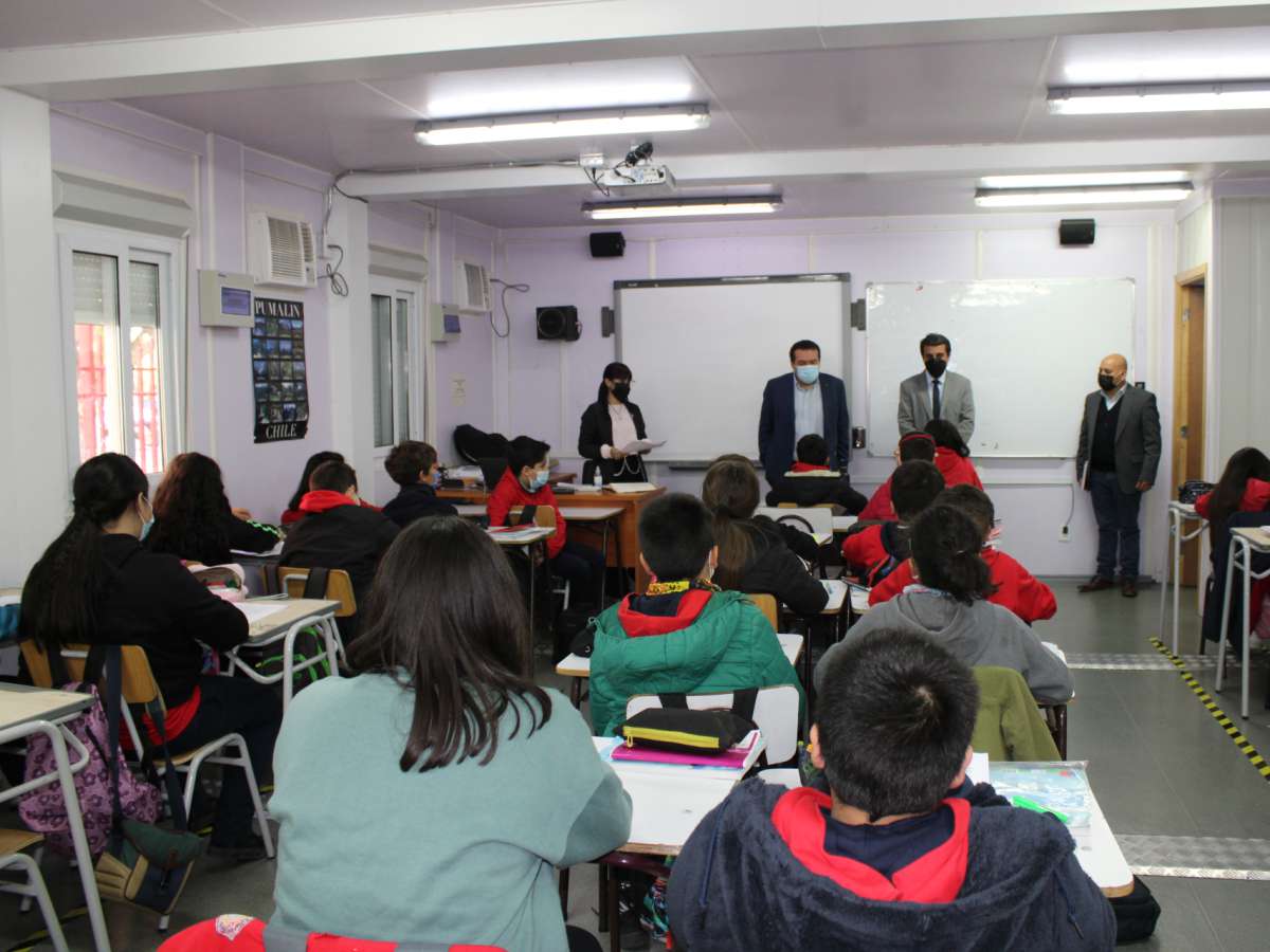 Mineduc anuncia que se extiende la flexibilización de la Jornada Escolar Completa hasta el 31 de mayo  En primera instancia la medida era hasta el 25 de abril. 