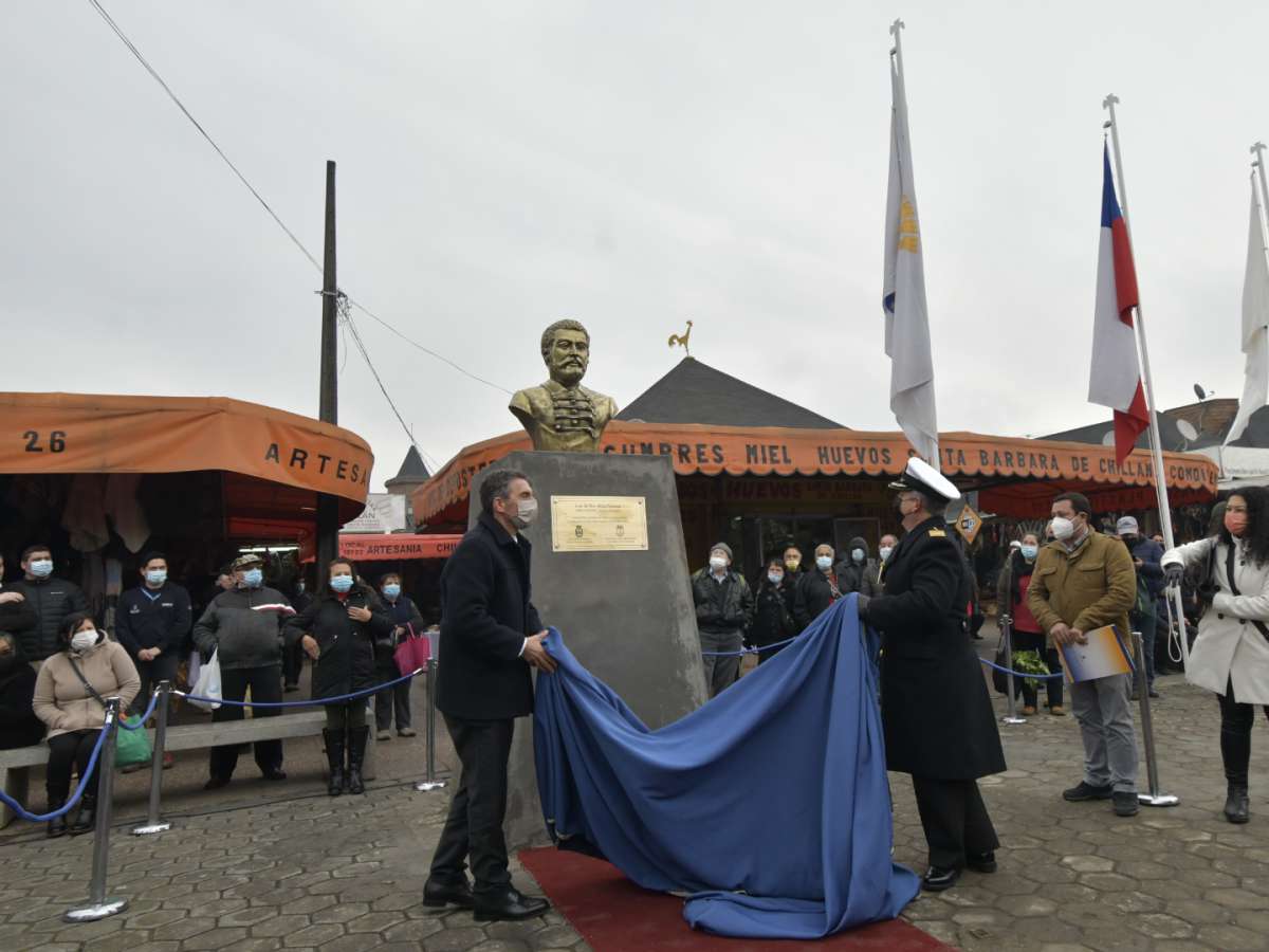 Municipio y II Zona Naval inauguran busto al héroe chillanejo Sargento Aldea 