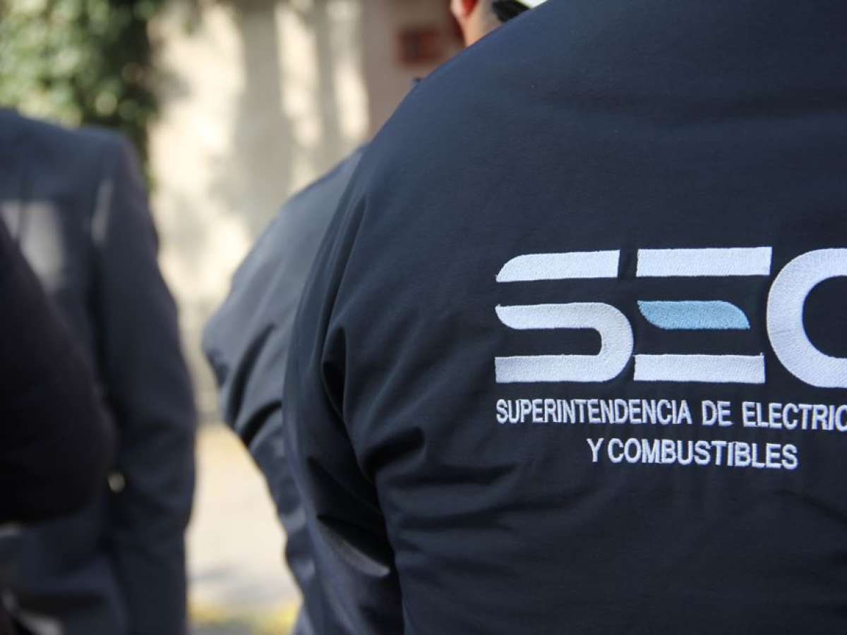 SEC investiga corte de luz que dejó a más de 100 mil familias sin servicio en regiones de Maule y Ñuble