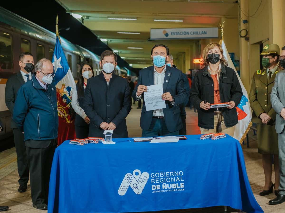 GOBIERNO REGIONAL Y EFE FIRMAN CONVENIO QUE INCLUYE EXTENSIÓN DEL SERVICIO HASTA SANTA CLARA Y MEJORAS DE ESTACIONES DE ÑUBLE