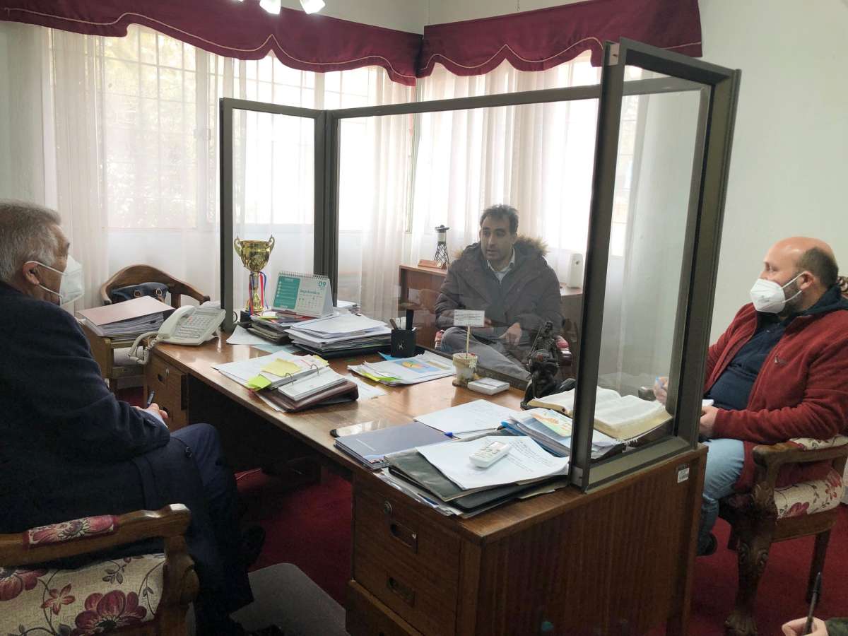 Seremi de Energía analizó proyectos viables con alcalde de San Nicolás