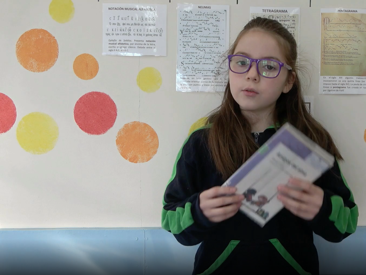 Antonella Roca, la alumna de Yungay que irá a la final nacional del principal concurso de lectura en voz alta de Chile