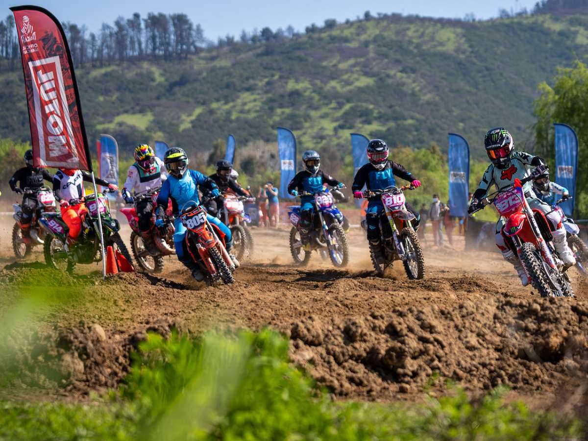 Javier Vásquez e Ignacia Riveros ponen al rojo  el campeonato CHILE MX