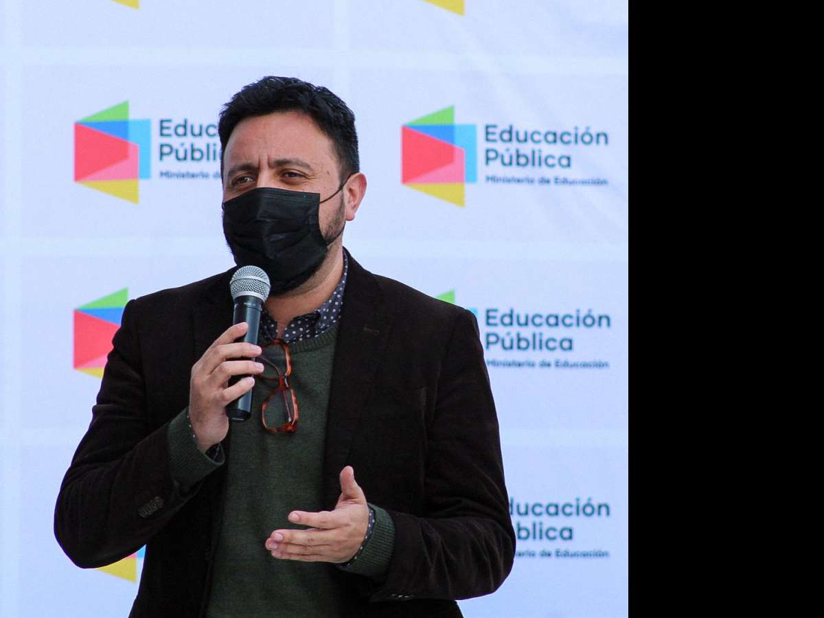 DIRECTOR NACIONAL (S) DE EDUCACIÓN PÚBLICA SONTIENE AGENDA INTENSA DE TRABAJO DURANTE VISITA A ÑUBLE