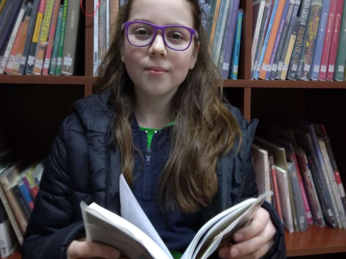 En televisión abierta, alumna de Yungay concursará para ser la mejor lectora en voz alta de Chile