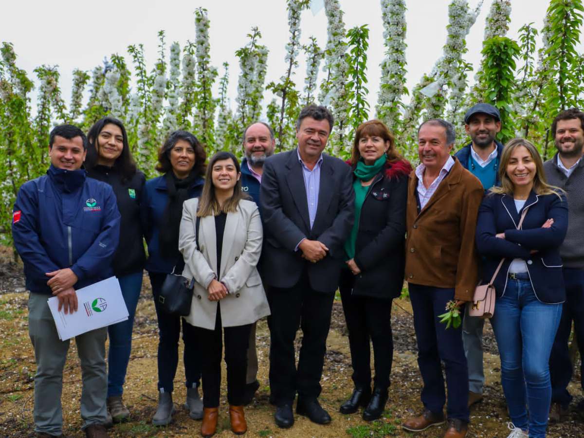 Llaman a participar en convocatoria FIA Ministro Valenzuela destaca oportunidad para potenciar proyectos innovadores en el agro