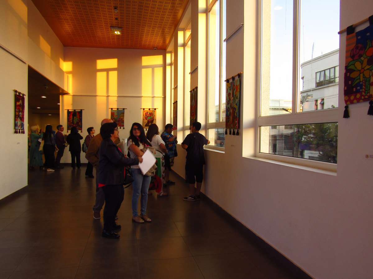 Proyecto Fondart Mujeres Creando Redes cierra con atractiva exposición en el Teatro Municipal