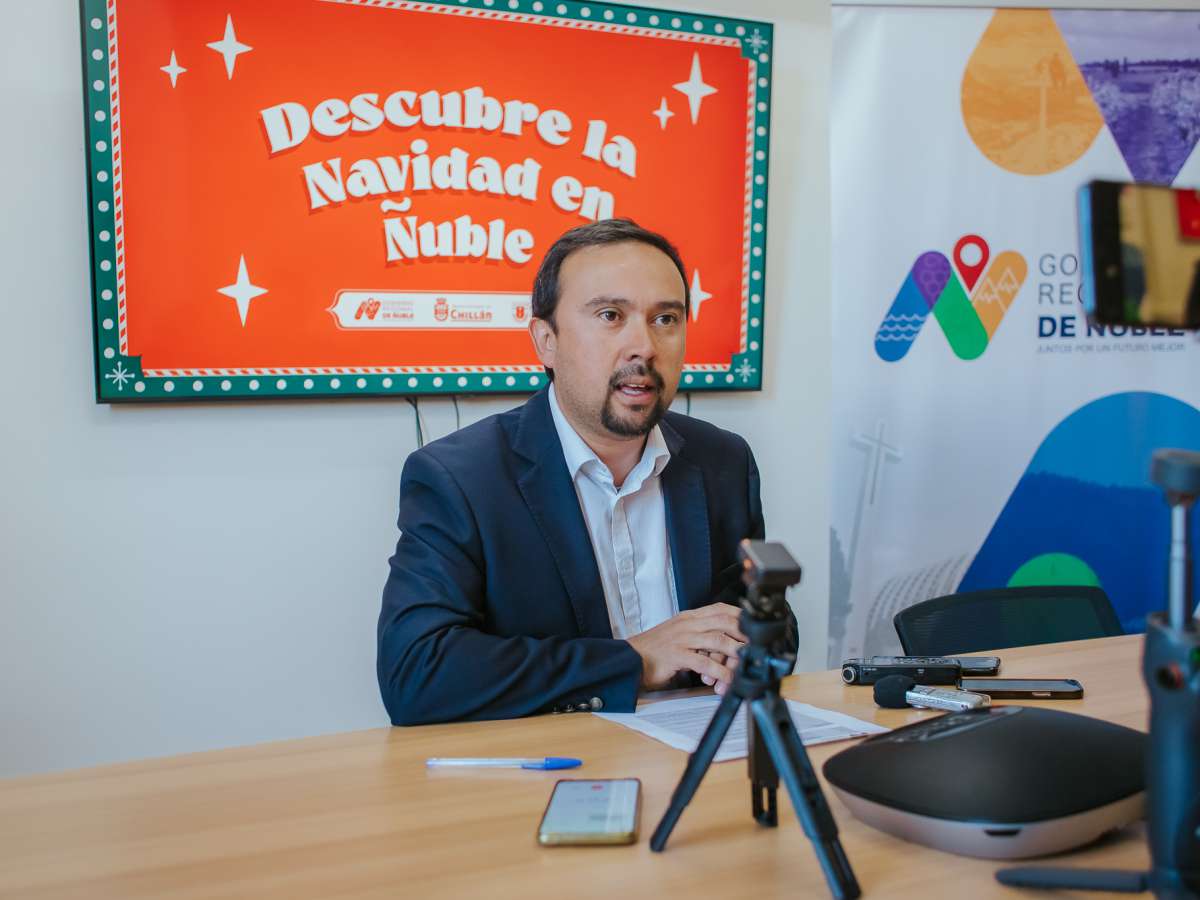 GOBERNADOR CRISÓSTOMO PRESENTA CARTELERA PARA DISFRUTAR DE LA NAVIDAD EN ÑUBLE