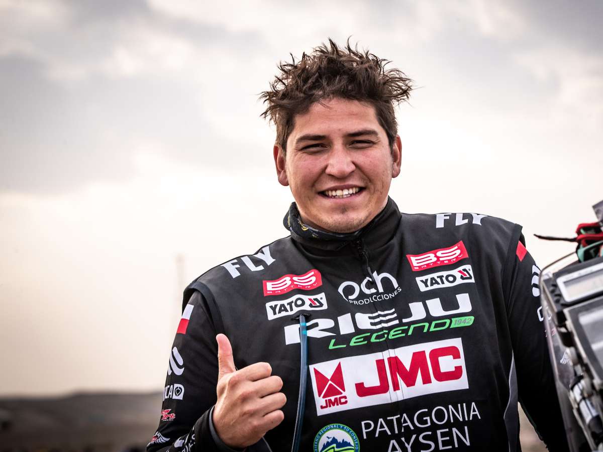 Pato Cabrera arremete y entra en el top 30 del Rally Dakar