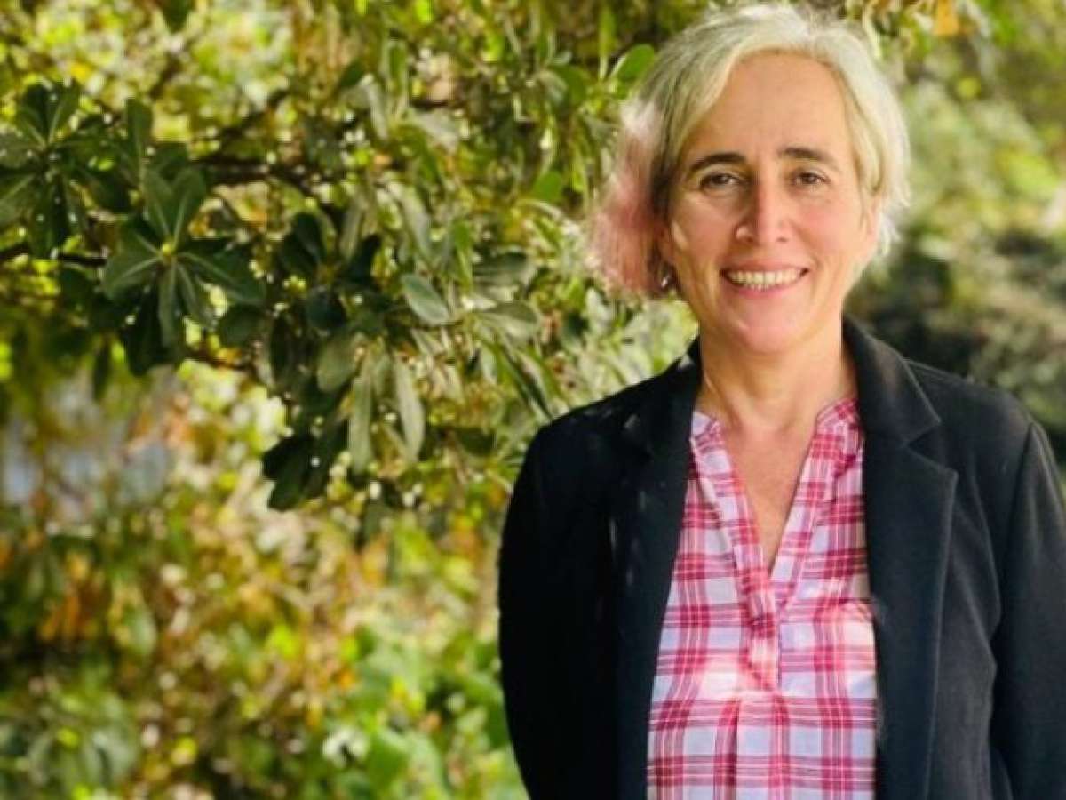 Seremi de Culturas del Maule renuncia tras un error administrativo implicando al Consejo Regional.