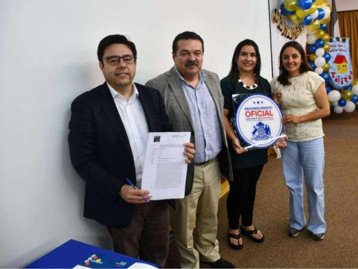 Dos Salas Cuna y Jardines Infantiles de Chillán reciben reconocimiento oficial por su calidad en proyecto educativo e infraestructura