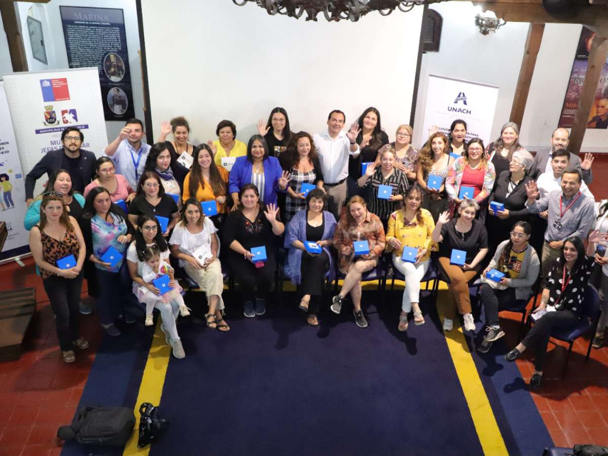Jefas de hogar chillanvejanas recibieron apoyo para sus pymes