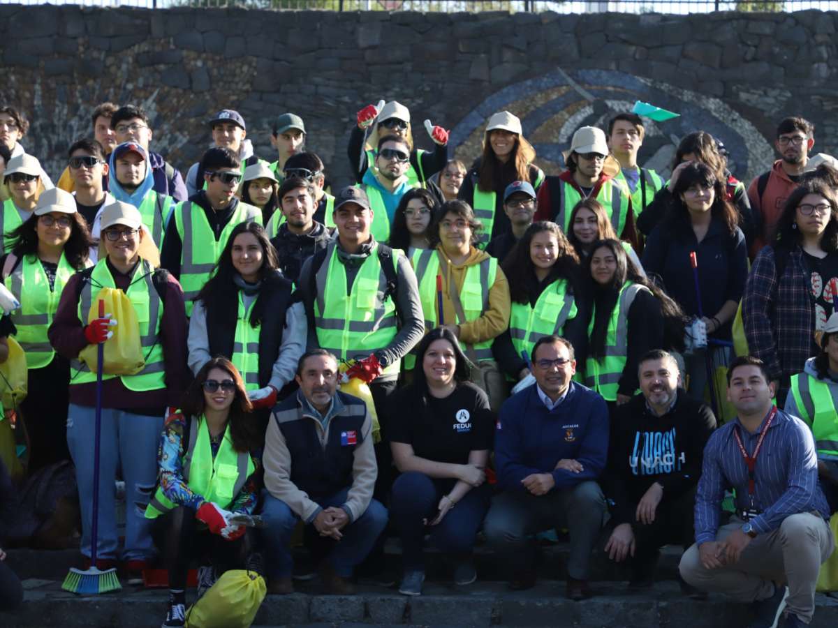 ESTUDIANTES DE LA UNIVERSIDAD ADVENTISTA REALIZARON INÉDITO MECHONEO SOLIDARIO EN CHILLAN VIEJO